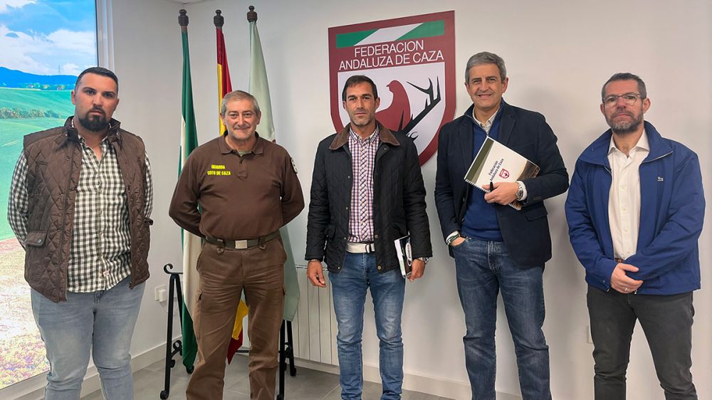 La Junta de Andalucía podría dejar sin trabajo a 8.000 guardas de coto de caza