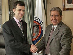  El nuevo gerente, Santiago Ballesteros, junto con el presidente de la RFEC, Andrés Gutiérrez.