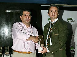  Agustín Palomino recibiendo su premio.