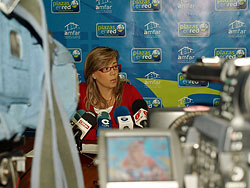  Lola Merino durante la rueda de prensa.