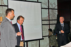  Iván Arbouzov, presidente de Yukosn; Gonzalo Cardenal, director de Pentaflex; y Bernardino Sánchez, del Dpto. de Caza de El Corte Inglés.