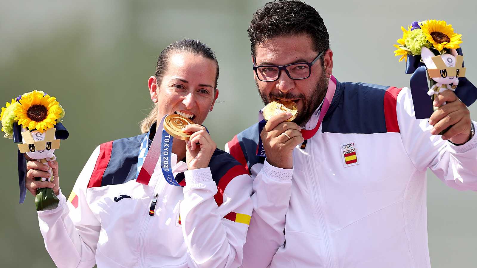 Alberto Fernández y Fátima Galvez medalla de oro foso olímpico Tokio 2021