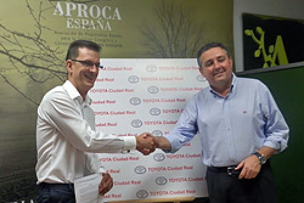 Toyota Ciudad Real y APROCA firman un convenio de colaboración