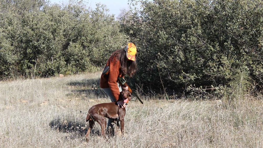 Mujeres en la caza: ¿una caza más útil y sostenible de la biodiversidad?