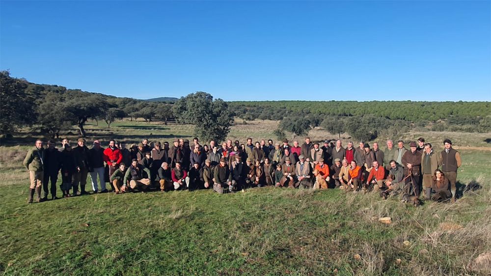 Montería anual del Real Club de Monteros: 80 reses cobradas en una finca abierta