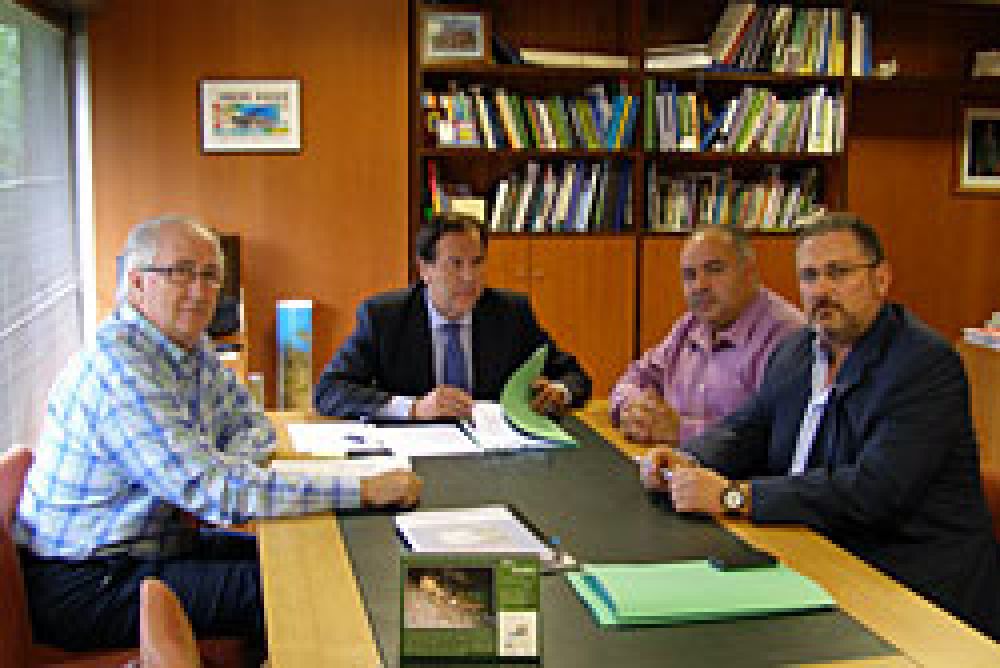 Acuerdos de la ‘Asociación de Clubes e Cazadores de Caza Maior de Galicia’ con la administración y Unións Agrarias