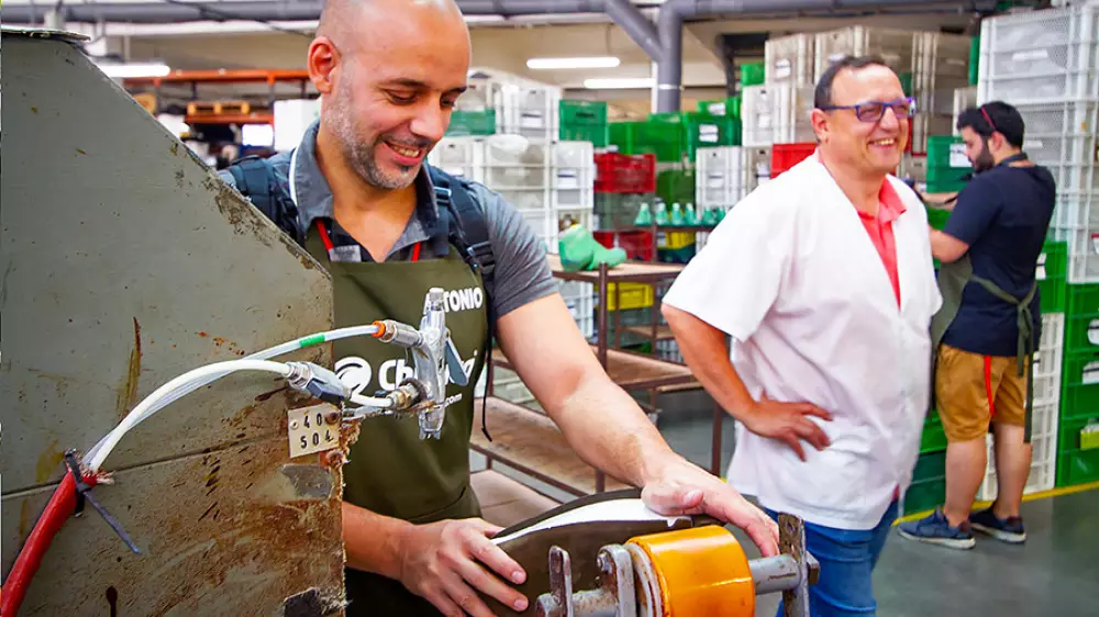 Fabricamos unas botas de caza Chiruca