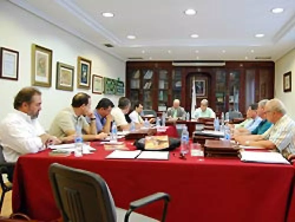 Primera reunión de la nueva Junta Directiva de la RFEC