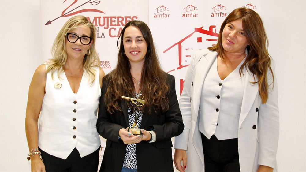 Mercedes Sánchez recibe el I Galardón ‘Mujer Cazadora 2023’