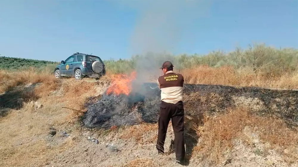 Guardas Rurales contra el fuego